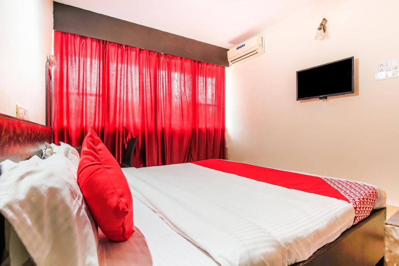 Oyo 18794 Hotel Colva Plaza Exterior photo