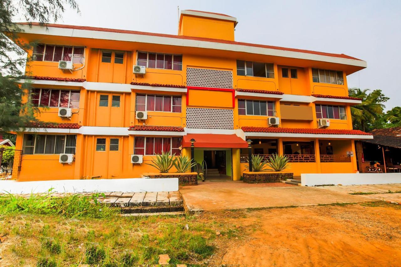 Oyo 18794 Hotel Colva Plaza Exterior photo